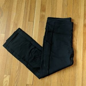 Lululemon pace rival crops sz 6